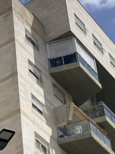 בסיס גובה בניין ויזמות בע"מ